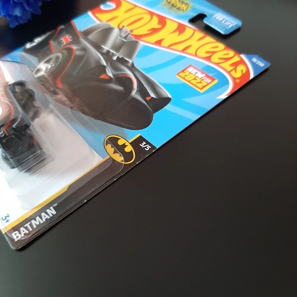 2022 Hot Wheels Batmobile Batman Collection Diecast Car Classic TV Series - Picture 4 of 10